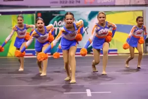 Фотография Спортивный клуб по чирлидингу ADL FORWARD Cheer/АДЛ ФОРВАРД Чир 1