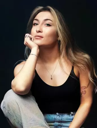 Емельянова Любовь .